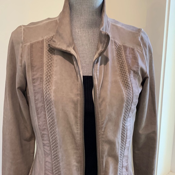 Yest cardigan - Picture 10 of 12